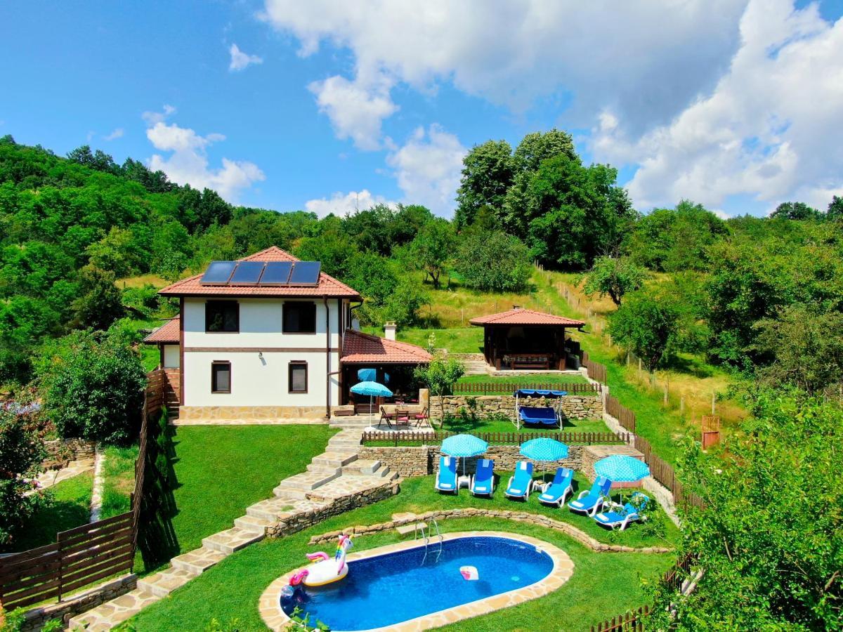 House Maya Trjavna Buitenkant foto