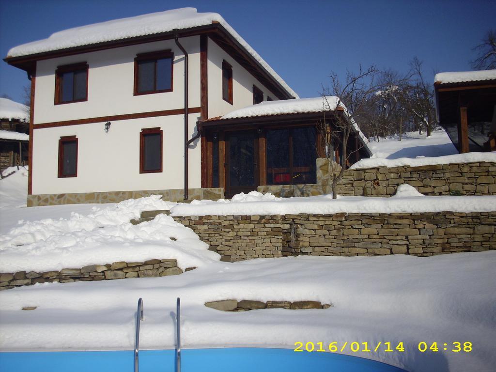 House Maya Trjavna Buitenkant foto